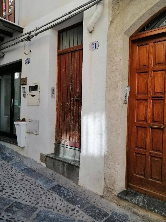 Una Stanza A Cefalu Exterior photo